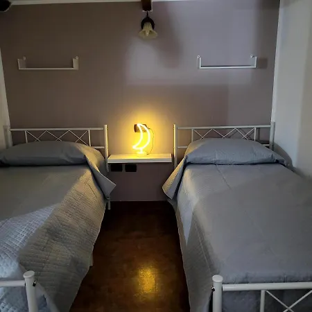 Perry Apartament Neapol