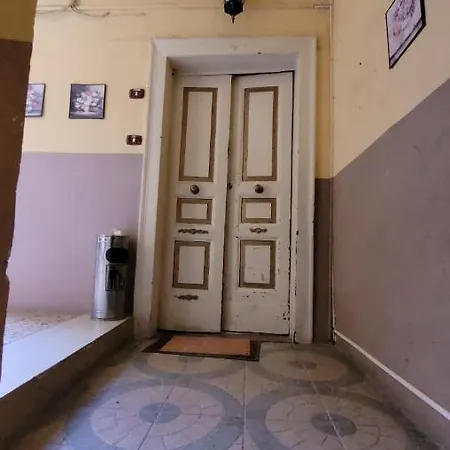 Perry Apartament Neapol